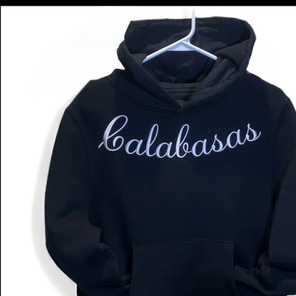 #38 NWOT Kendall & Kylie “Calabasas” Hoodie Hometown Pride - Picture 1 of 3